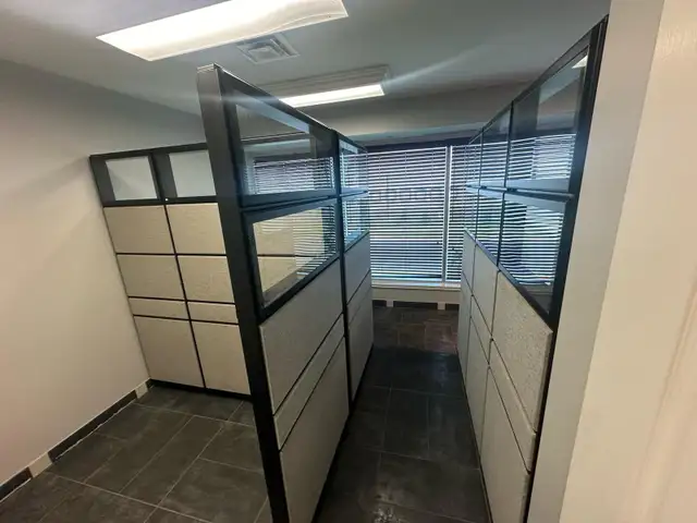 High-Quality Teknion Refresh Wall System Available Now! - Photo 9