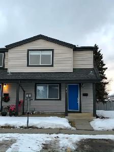 Bright & Spacious 3 Bedroom  near West Edmonton Mall - $1650