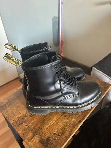 dr martens homme 8 femme 9.5