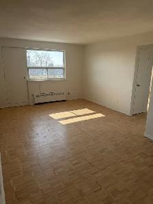 2 bedroom 1 bathroom apartment for rent in Stouffville ON