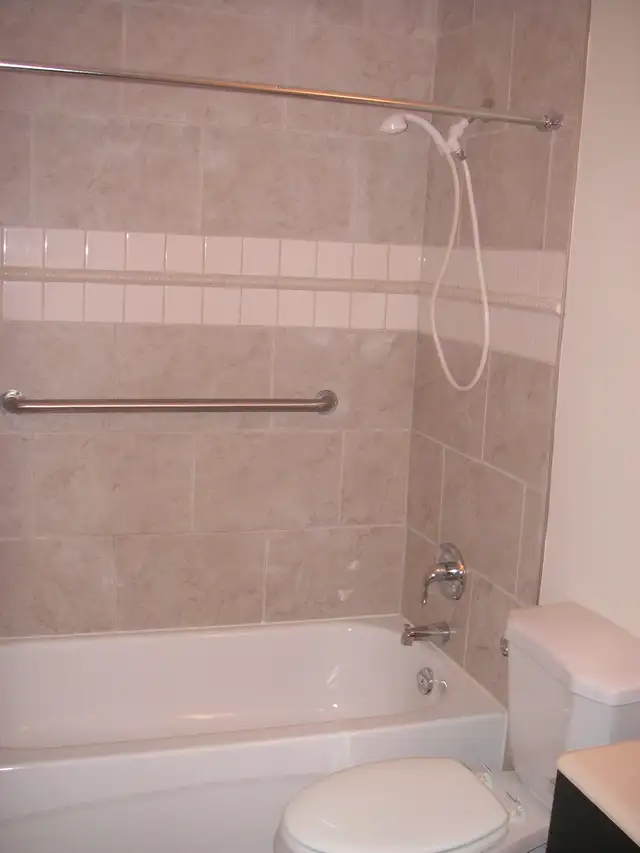 2 bedroom 1 bathroom apartment for rent in Stouffville ON - Photo 6