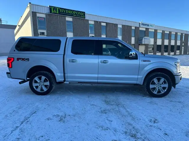 2018 FORD F-150 PLATINUM • 3.5L ECOBOOST • SUPERCREW - Photo 4