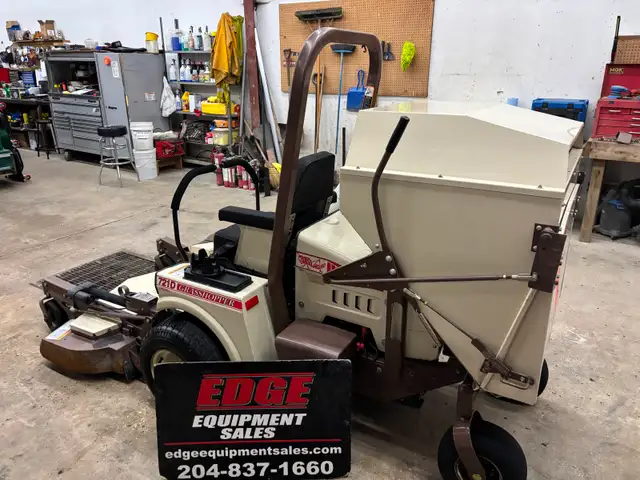 GRASSHOPPER 721D ZERO TURN MOWER-JOHN DEERE,KUBOTA ETC - Photo 3