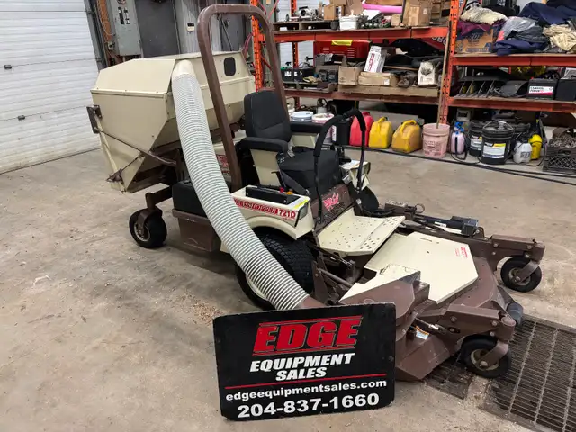 GRASSHOPPER 721D ZERO TURN MOWER-JOHN DEERE,KUBOTA ETC - Photo 4