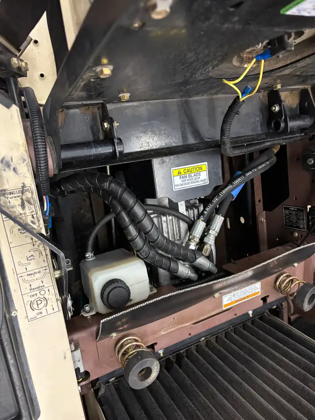 GRASSHOPPER 721D ZERO TURN MOWER-JOHN DEERE,KUBOTA ETC - Photo 7