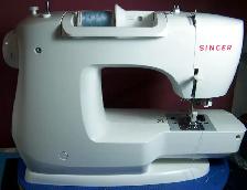 SINGER SIMPLE 3337 SEWING MACHINE 33 STITCH WITH BUTTONHOLE - Photo 3