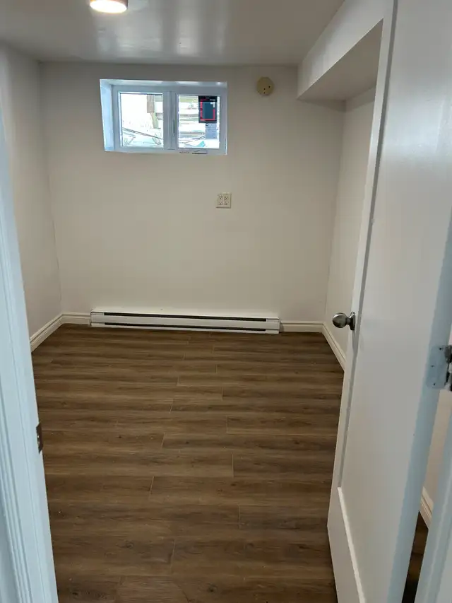 Grand 4 ½ à louer dans un semi sous-sol – rénové au complet (160 - Photo 9