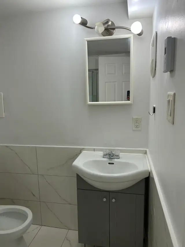 Grand 4 ½ à louer dans un semi sous-sol – rénové au complet (160 - Photo 10