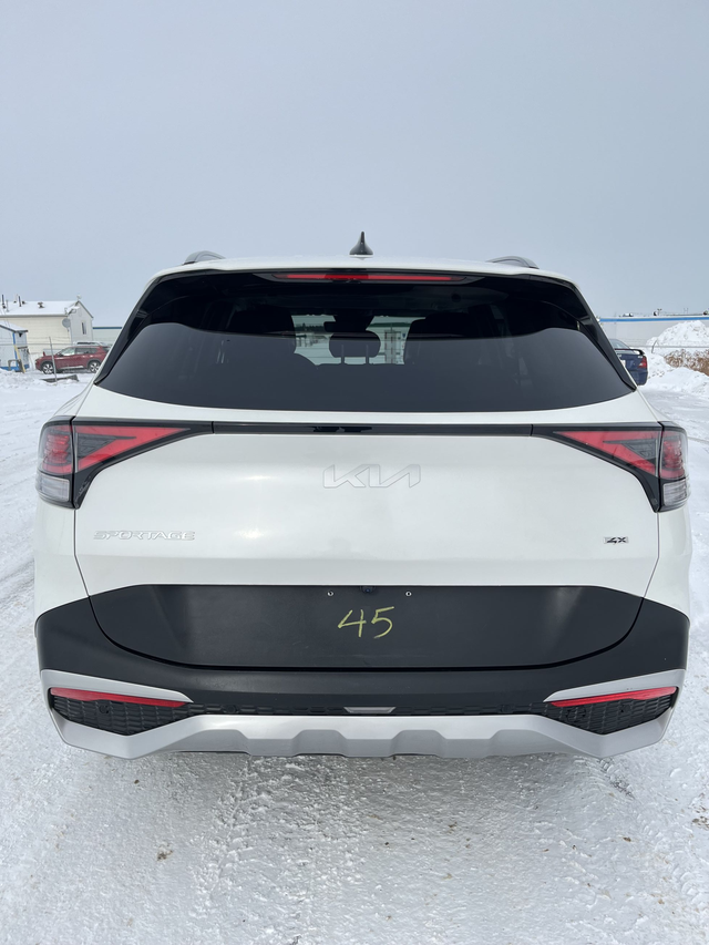 2023 Kia Sportage EX AWD - Photo 8
