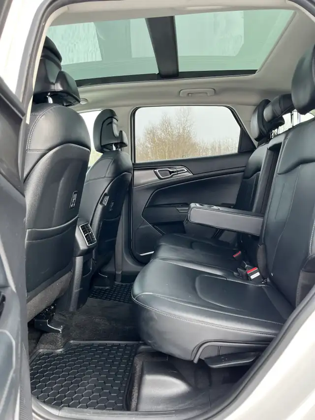 2023 Kia Sportage EX AWD - Photo 14