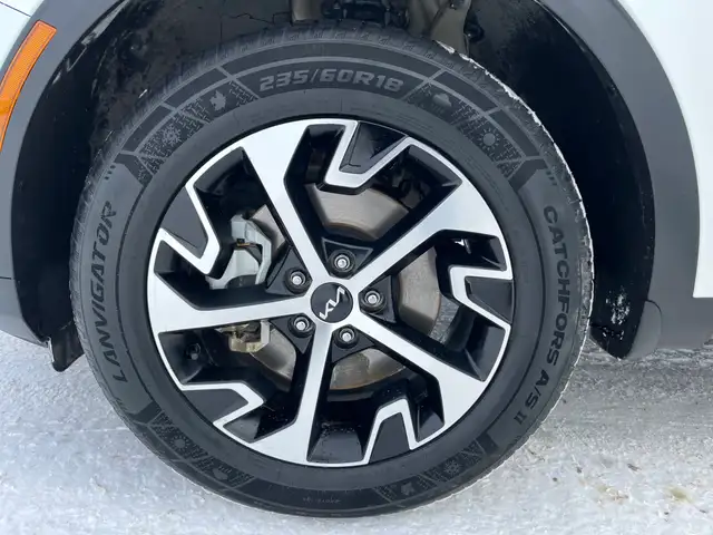 2023 Kia Sportage EX AWD - Photo 28