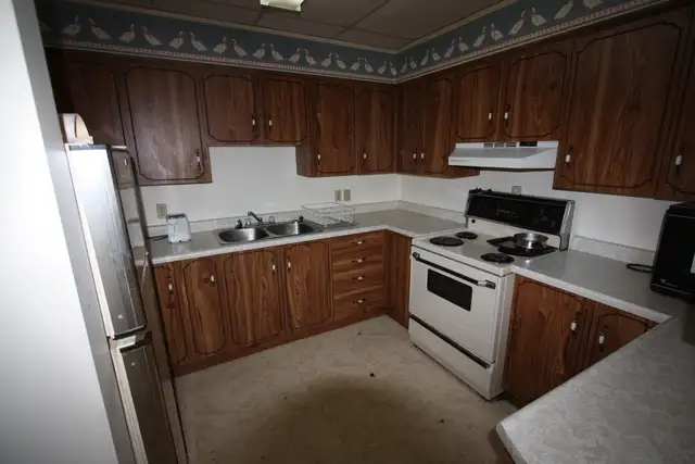 All Inclusive Rooms 4 Rent above Tang's Chinese Restaurant-173 C - Photo 6