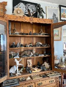 Indoor Garage Sale - Photo 3