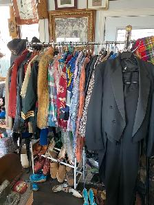 Indoor Garage Sale - Photo 5