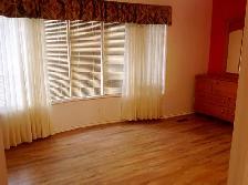 Good size Furnished room for girl, near UofL, April 1st