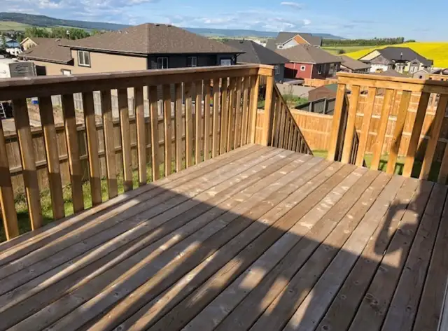 QUALITY, OPEN, 3 BEDROOM, GARAGE & FENCED YARD, FRANK ROSS AREA - Photo 6