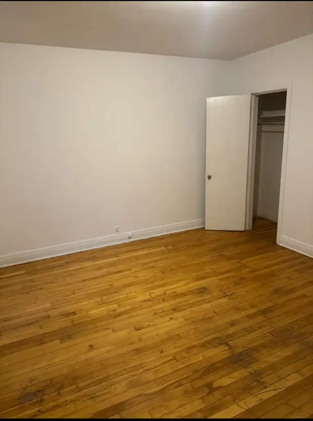 3 1/2 2530 Van Horne - Photo 5