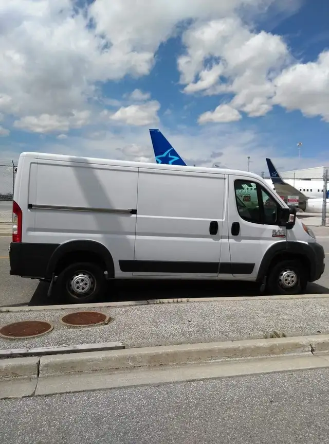 EMPTY VAN TORONTO KITCHENER LONDON TORONTO 647-761-0675