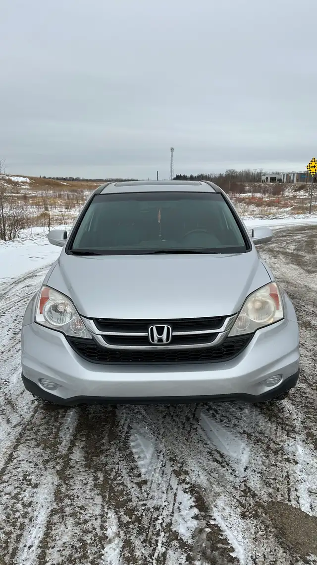 2011 Honda CR-V EX-L Fully loaded & 2 sets wheels - Photo 2