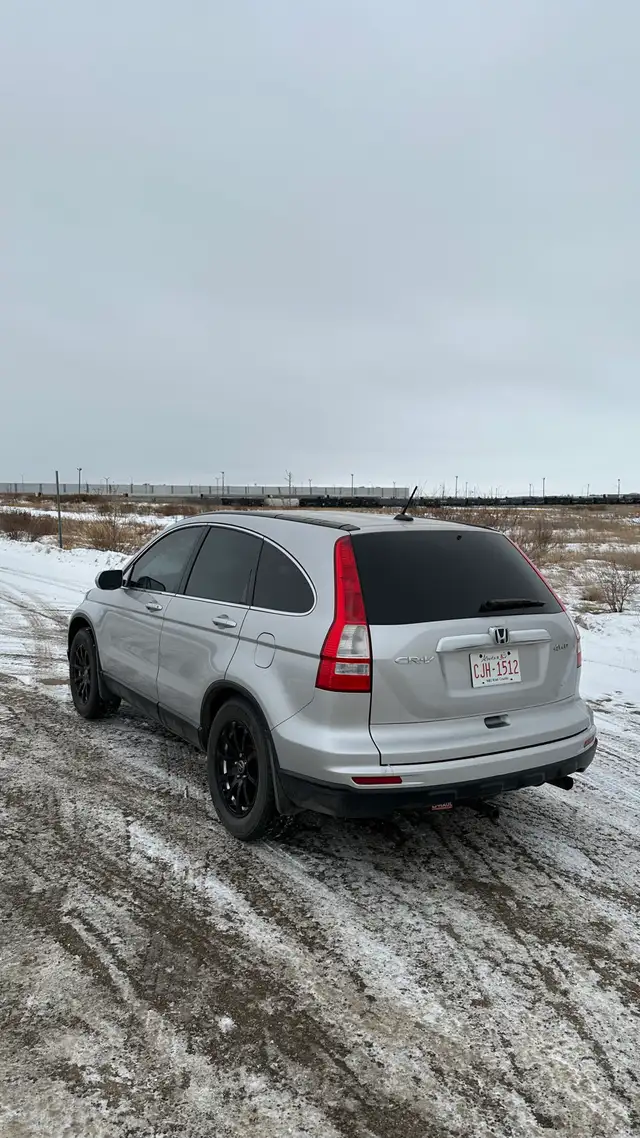 2011 Honda CR-V EX-L Fully loaded & 2 sets wheels - Photo 5