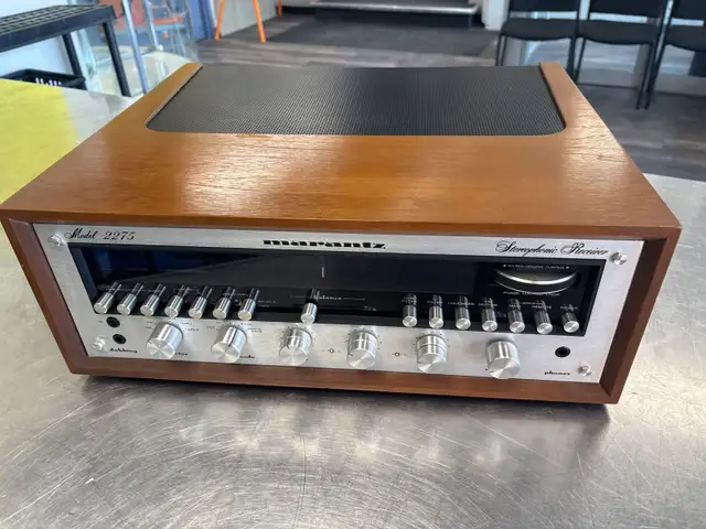 Marantz 2275 Stereophonic Receiver With Wood Cover And The Box