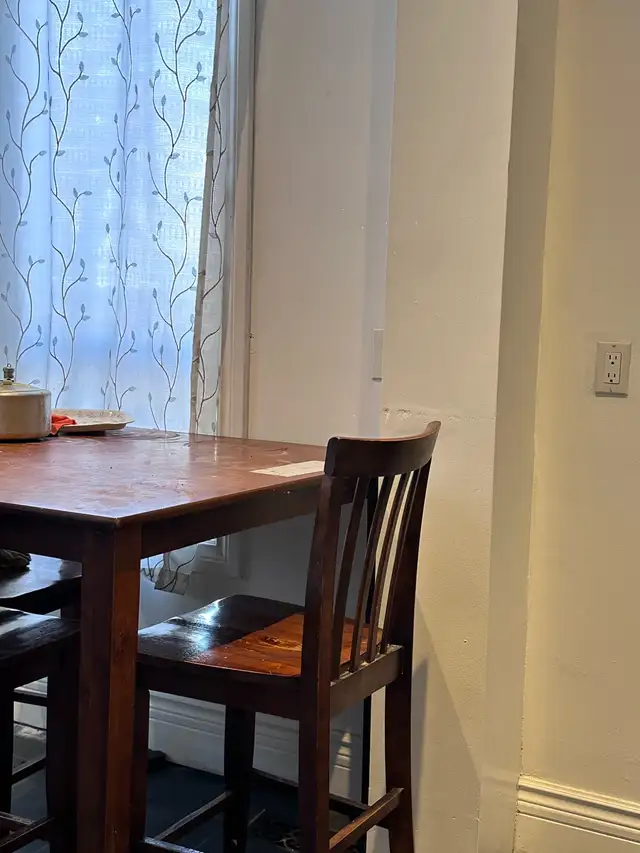 PRIVATE ROOM FOR RENT IN DOWNTOWN TORONTO - Photo 3