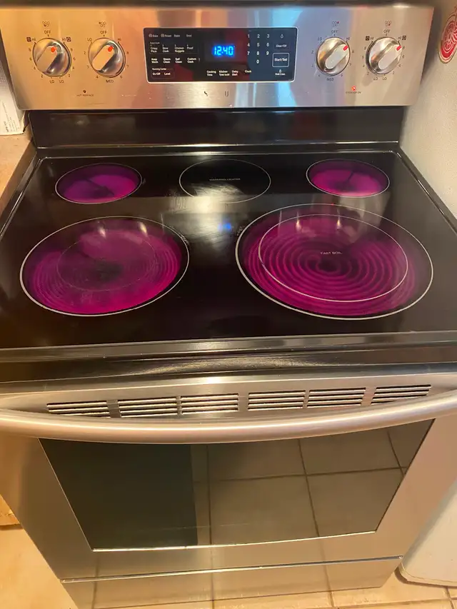 Samsung Electric Stove - Photo 6