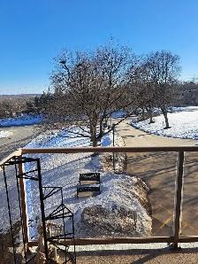 2bedroom 1 bath available May 1st