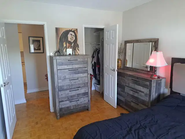 2bedroom 1 bath available May 1st - Photo 2