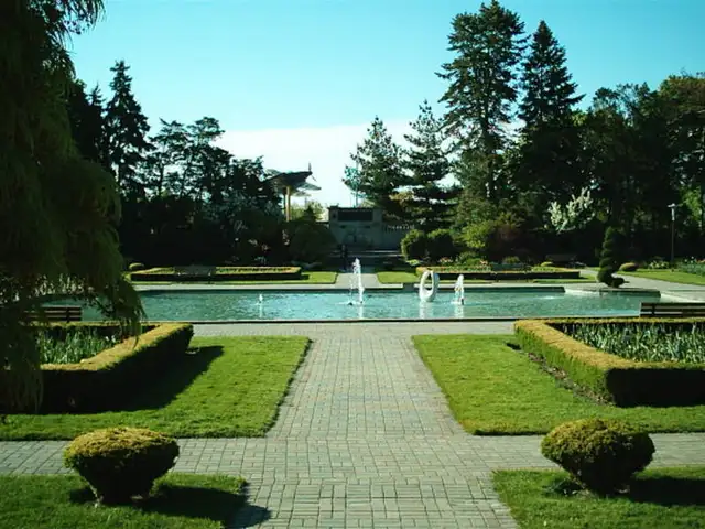 $1200 Large 1 bedroom apt. Jackson Park. Incl. Heat/Water. - Photo 7