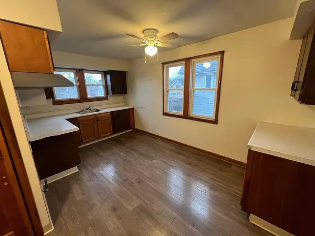 Paint and Kitchen countertop