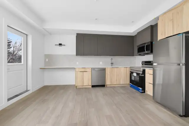 U of A Garneau Apartments | 1–3BR | 1 Month FREE Rent - Photo 16