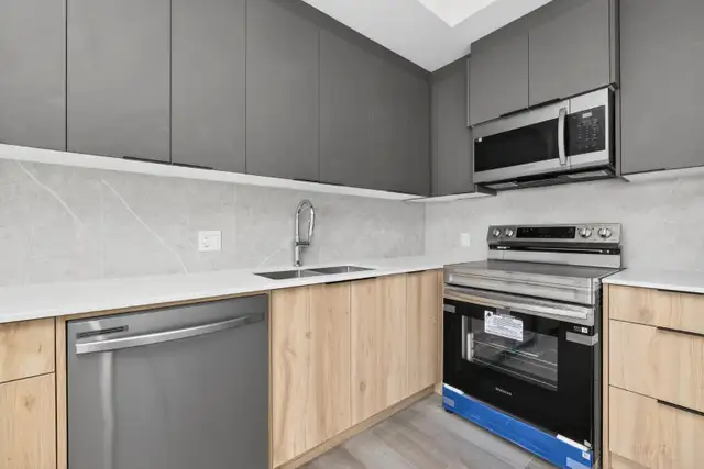 U of A Garneau Apartments | 1–3BR | 1 Month FREE Rent - Photo 19