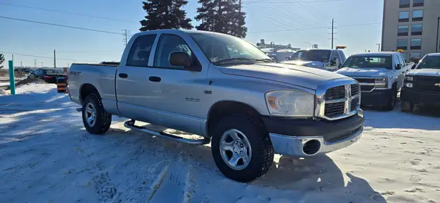 2008 Dodge Ram 1500 ST - 4x4 - 4 Doors - Tow package!