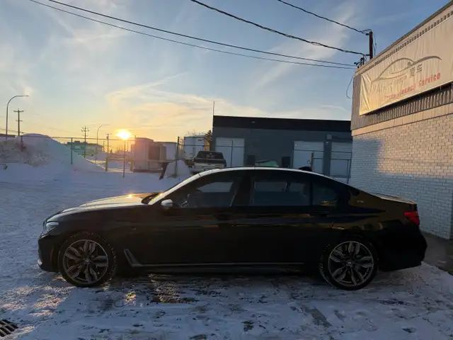 2018 BMW 7 Series| LOWEST KMS IN CANADA | CLEAN CARFAX | - Photo 8