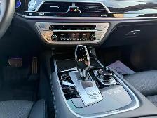 2018 BMW 7 Series| LOWEST KMS IN CANADA | CLEAN CARFAX | - Photo 19