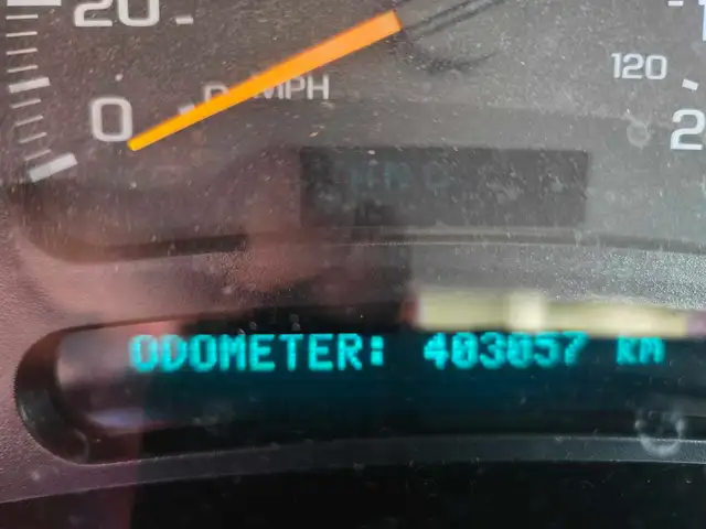 2004 Chevy Avalanche LTZ - Photo 3