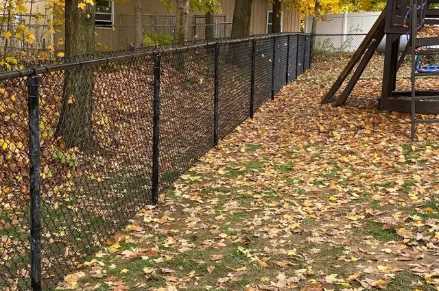 Unique Fence Contracting - Photo 8