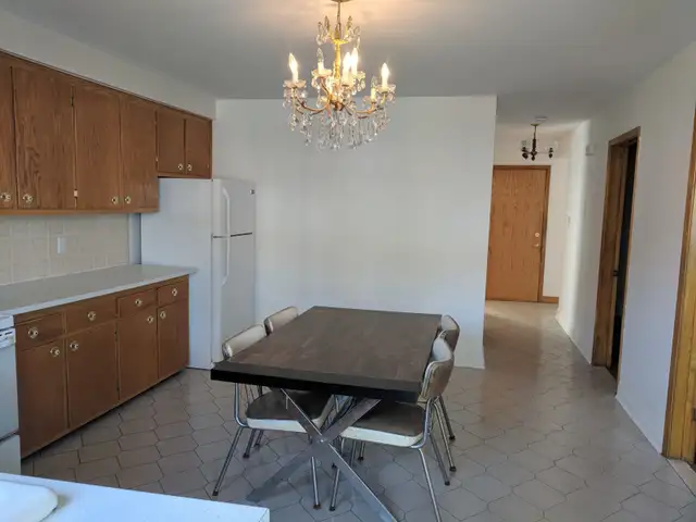 Grand 5 1/2 à louer Villeray (4min à pieds du métro Fabre) - Photo 2