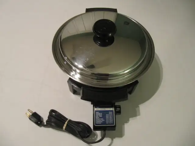 Lifetime Custom Designed Model 27906 Stainless Steel Skillet