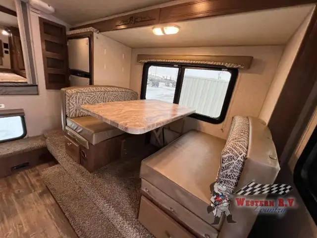 2023 Northwood Arctic Fox Camper 811 Wet Bath - Photo 10