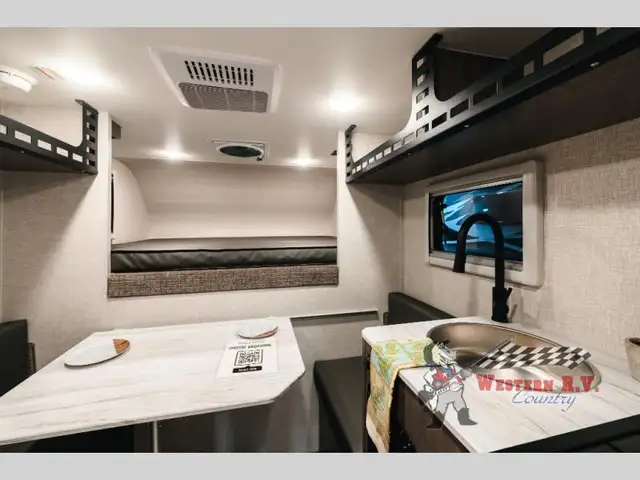 2026 Lance Squire Truck Campers SQ610 - Photo 4