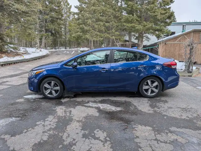 2018 kia Forte EX 2.4 liter gas engine automatic - Photo 5