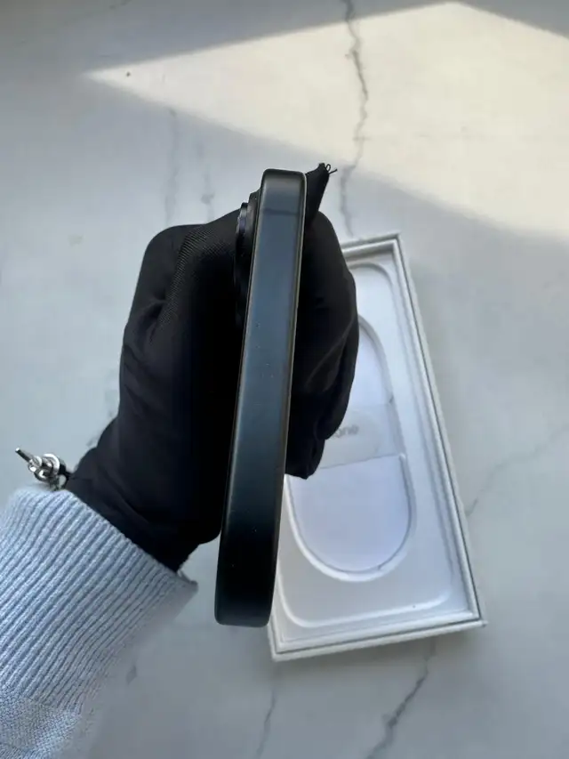 iPhone 16 128gb   Full Accessories Pkg   Fast Delivery! - Photo 4