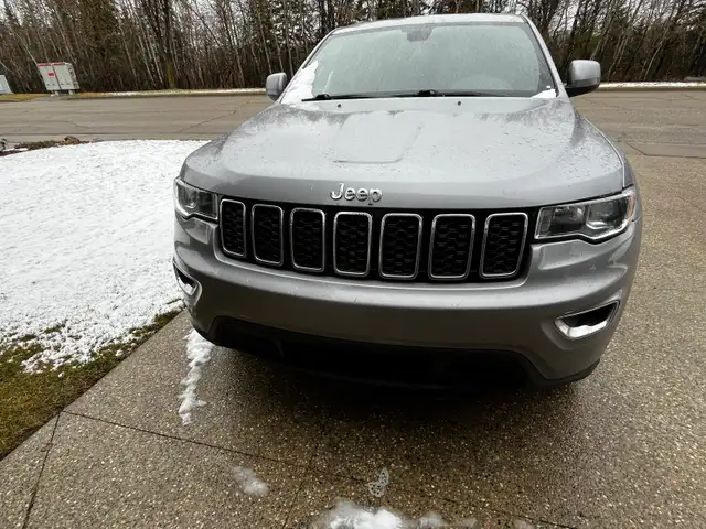 2021 Jeep Grand Cherokee - Photo 4