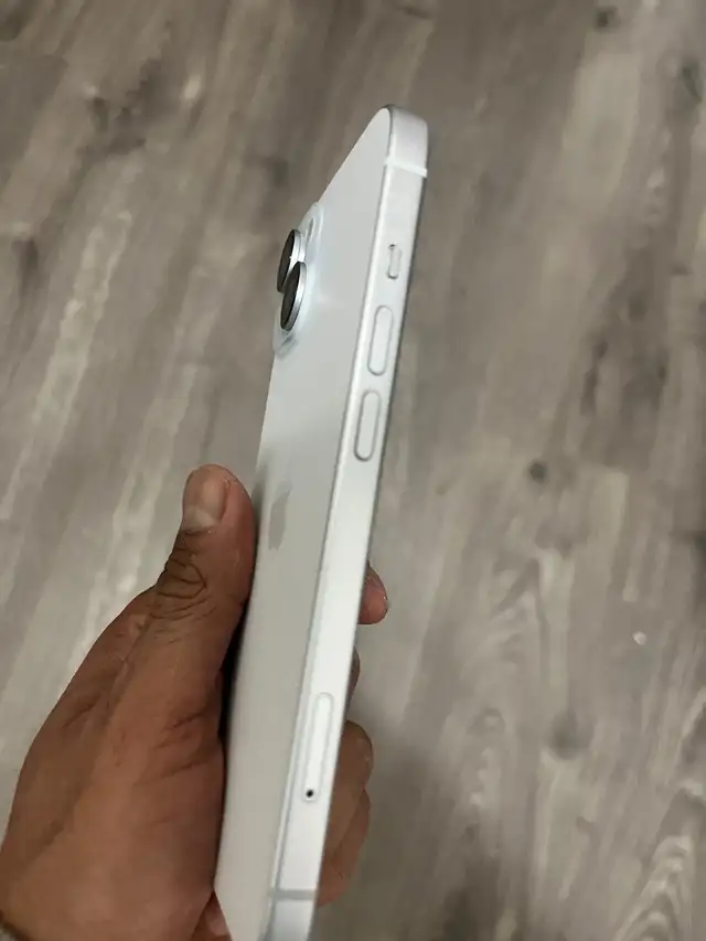 iPhone 15 128GB – Premium Bundle – AirPods & Charger – Delivery - Photo 7