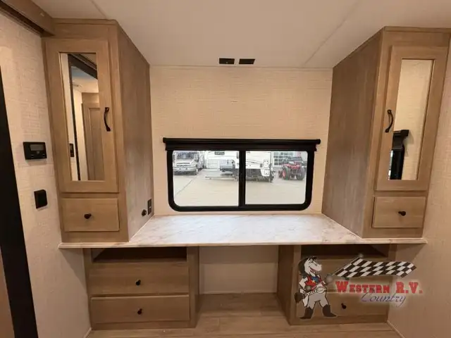 2025 Palomino SolAire 2300FKBS - Photo 12