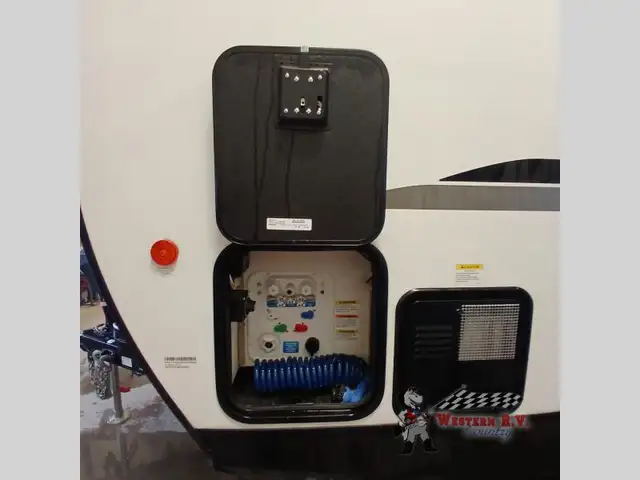 2024 Palomino SolAire 258RBSS - Photo 7