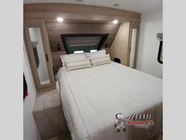 2024 Palomino SolAire 258RBSS - Photo 14