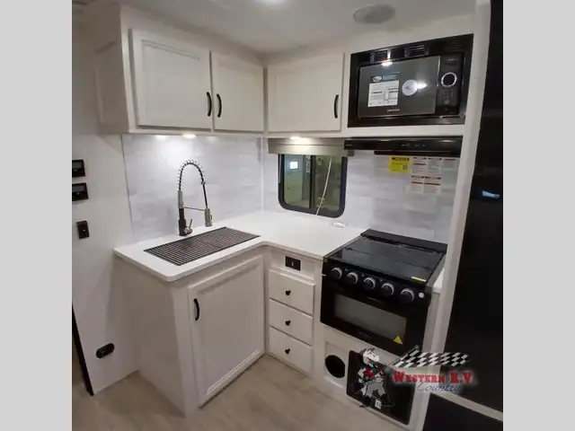 2024 Palomino SolAire 258RBSS - Photo 25